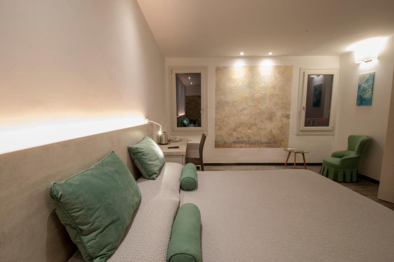 Santa Chiara - Il Milese Hotel อาลเกโร ภายนอก รูปภาพ