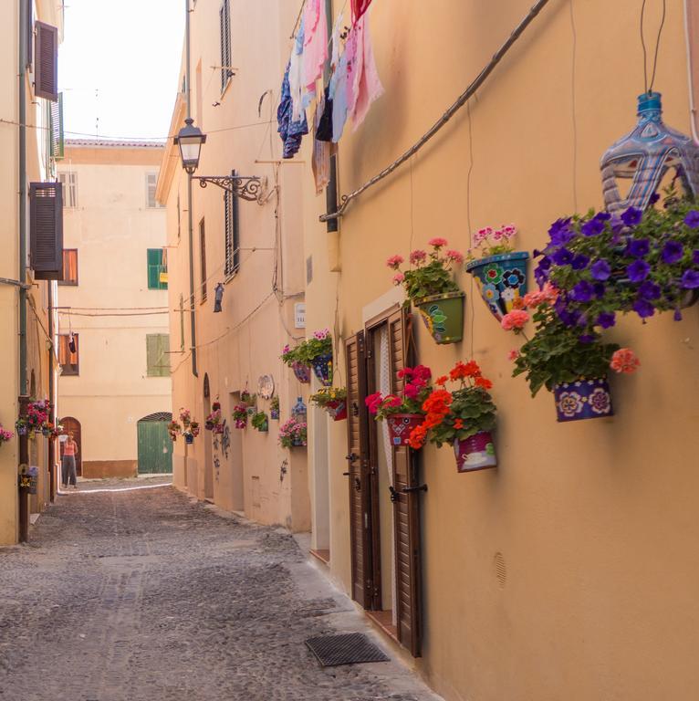 Santa Chiara - Il Milese Hotel อาลเกโร ภายนอก รูปภาพ