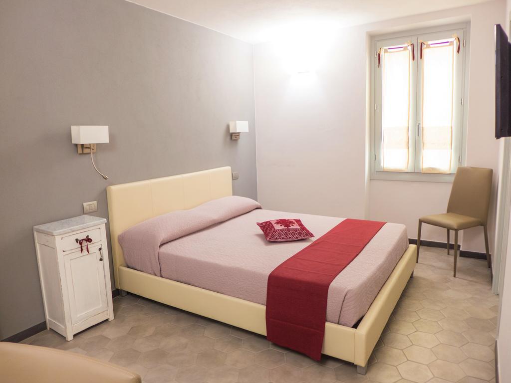 Santa Chiara - Il Milese Hotel อาลเกโร ภายนอก รูปภาพ